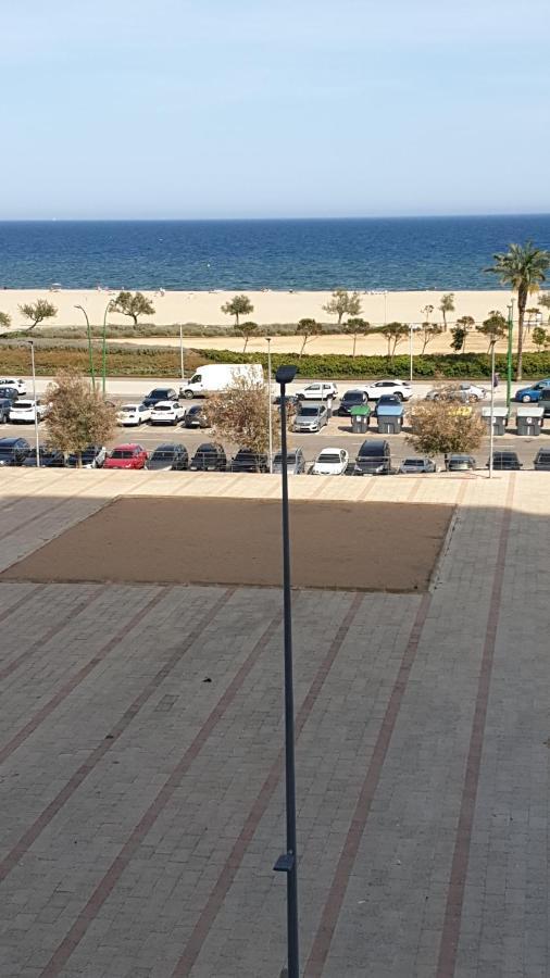 Les Vagues Au Balcon Empuriabrava Exterior photo